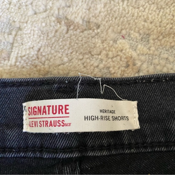Levi’s High Rise Shorts Jean Denim Cut Offs Black High Waist: 12/31 - Picture 7 of 12